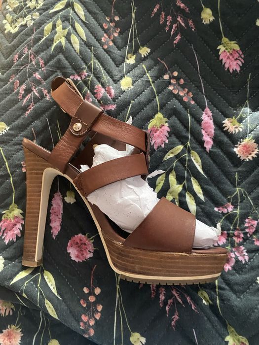 Шкіряні босоніжки бренд Respect