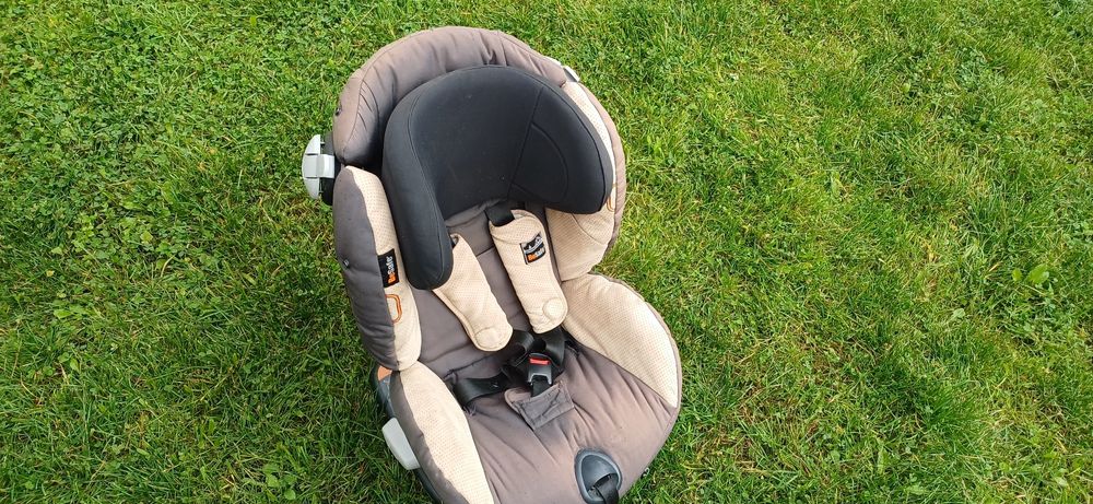 крісло для автомобіля