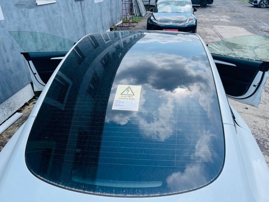 Розборка шрот Tesla 3 Тесла 3 Tesla model 3