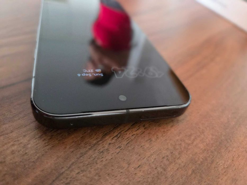 Google Pixel 9 Pro XL – 512GB/16GB RAM – Obsidian Black (+ 4 Premium Cases)