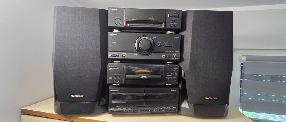 Wieża Technics z kolumnami