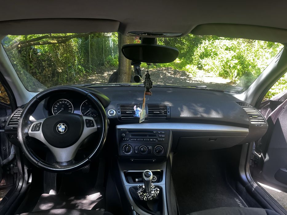 BMW E87 118d 122KM