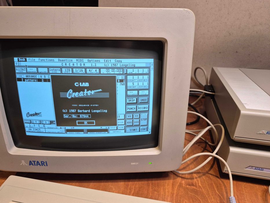 ATARI Mega 1  ST / komplet komputer, dysk , klawiatura, myszka i monit