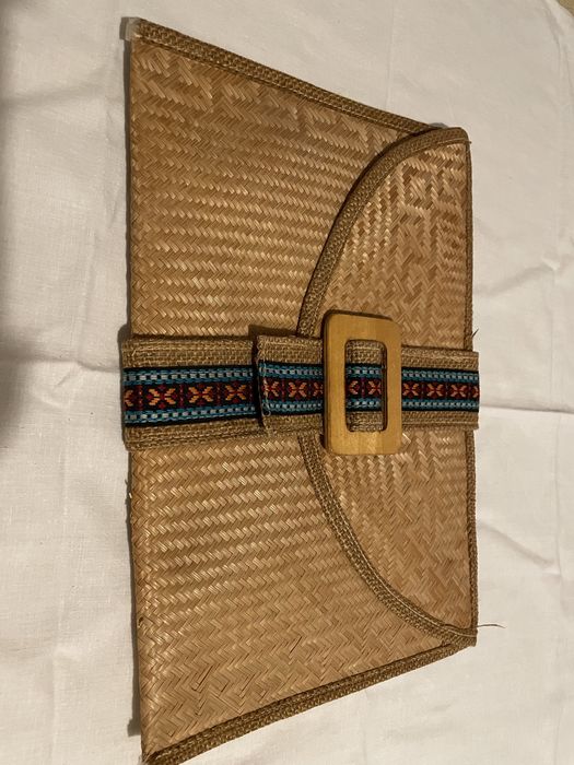 2 Bolsas em palhinha