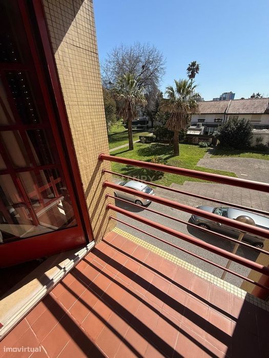 Apartamento T3 na Senhora da Hora, Matosinhos junto ao metro — São Mamede De Infesta E Senhora Da Hora, Porto