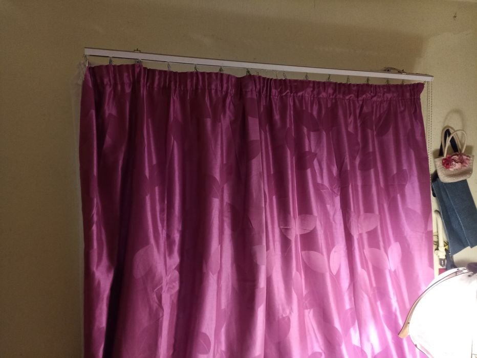 Продам две шторы