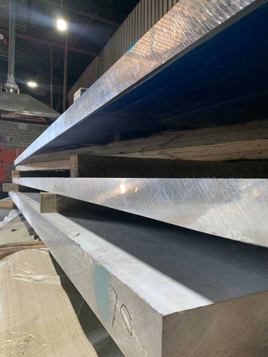 Титан на складі у Дніпрі