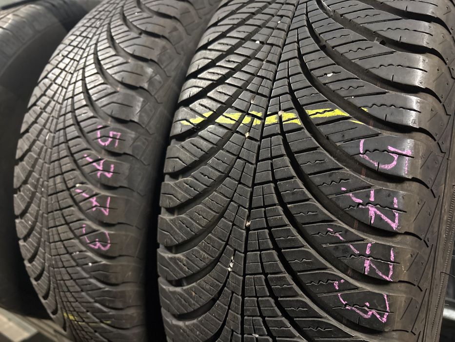 Opony 215/65R16 całoroczne GOODYEAR VECTOR 4SEASONS SUV GEN-2 98H OS15773