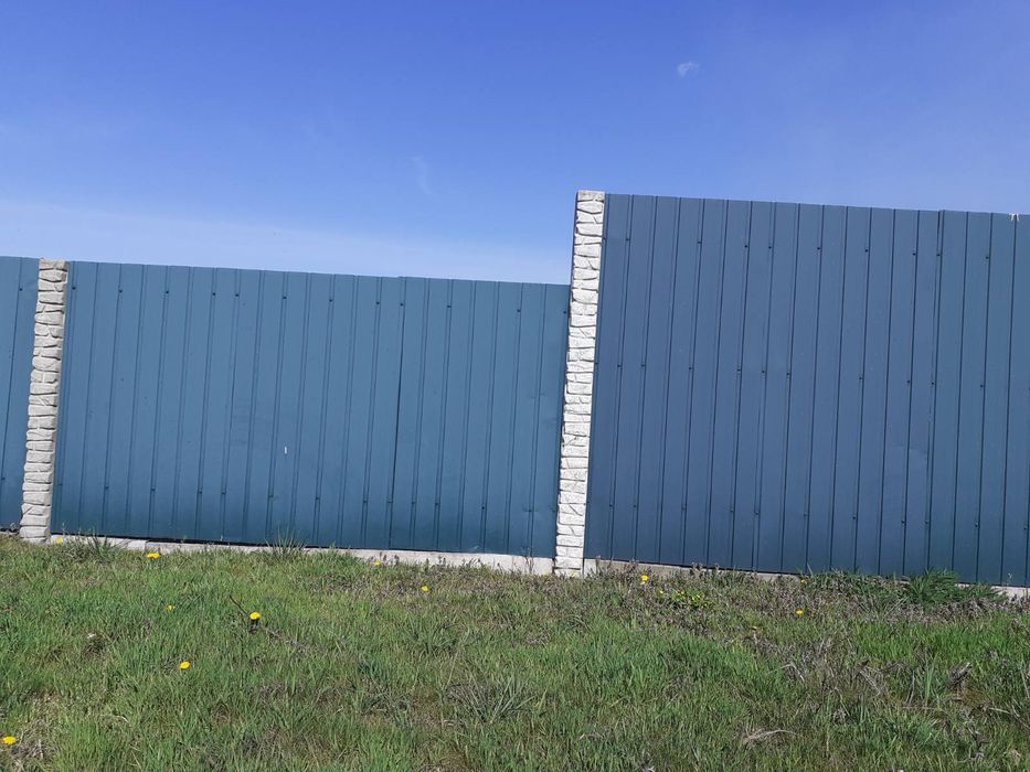 Продам земельный участок с фундаментом под дом