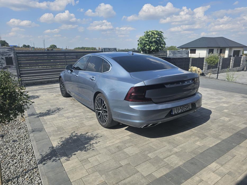 Volvo s90 momentum