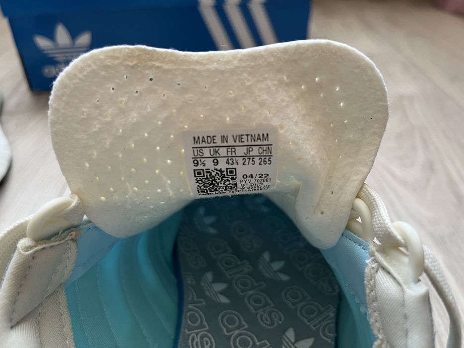 Кросівки чоловічі Adidas Retropy E5