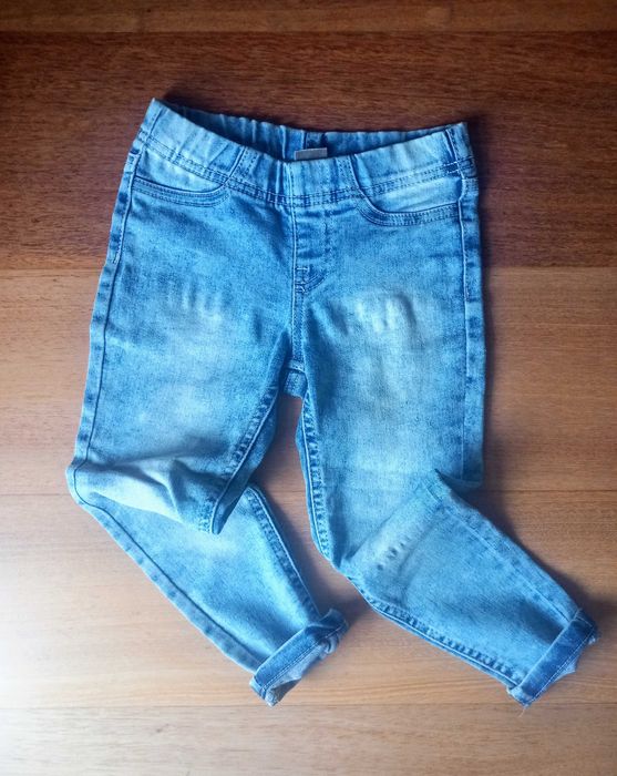 Jeansy slim fit r. 104