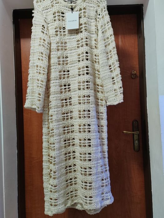 Nowa ażurowa sukienka
