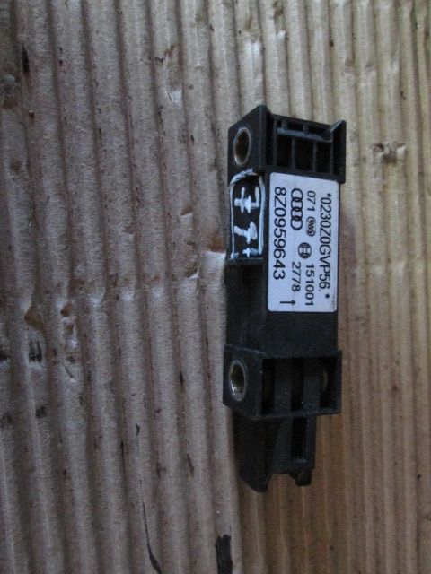 Sensor airbag frente esquerdo AUDI A2 (8Z0)