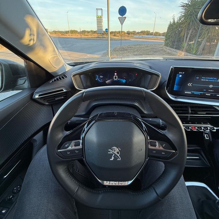 Peugeot 2008 Allure 1.2 Puretech