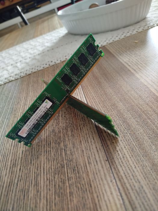 2 gigas RAM ddr2
