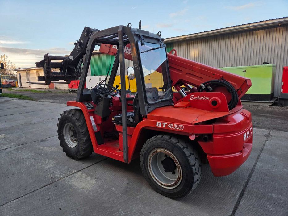 Телескопічний навантажувач, погружчик Manitou BT420, агро погрузчик