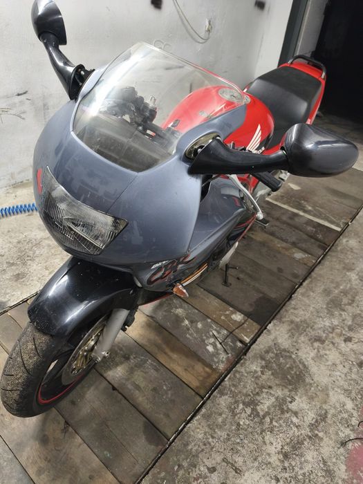 Honda CBR f3 600