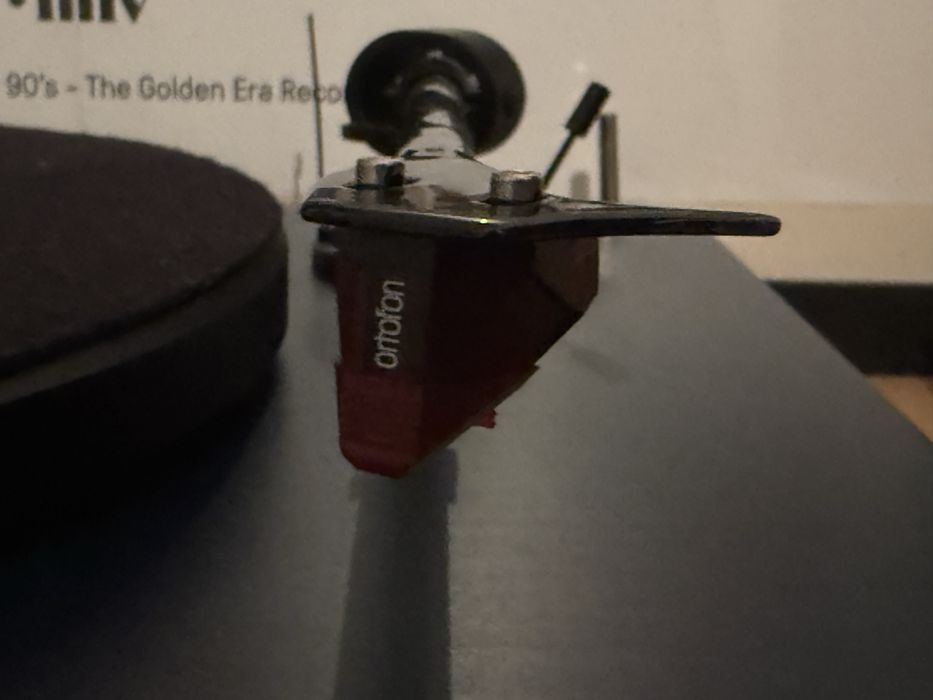 Project Debut Carbon Evo