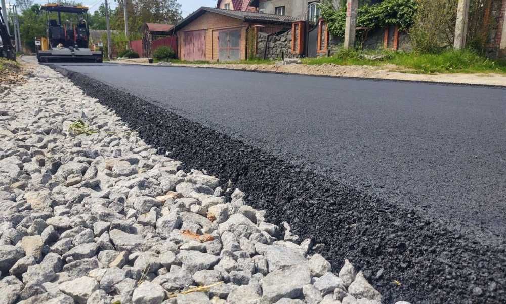 Асфальтирование отсыпка дорог асфальтной крошкой Киев и Область - ровное покрытие без грязи и ям