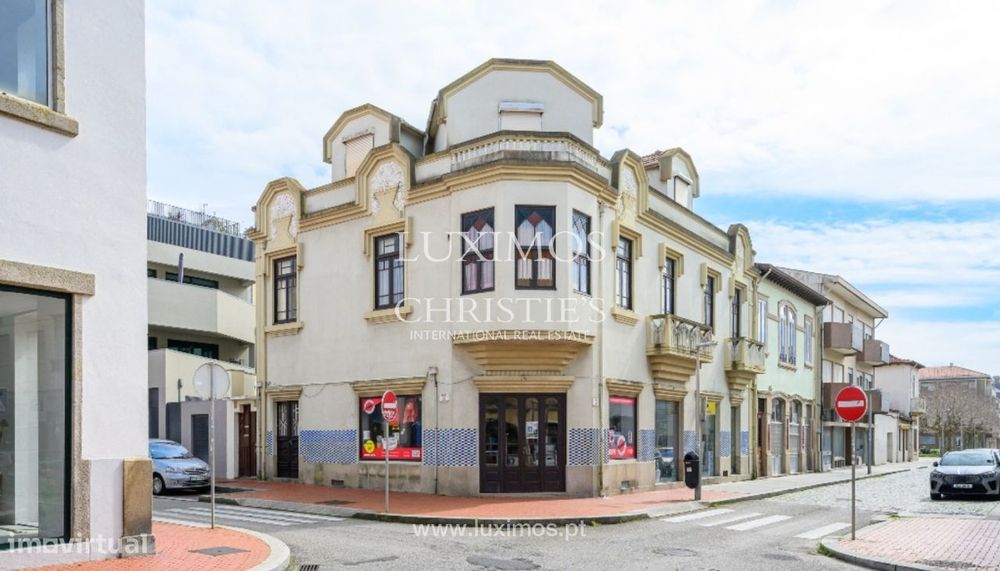 Prédio no centro de Espinho para venda, Portugal