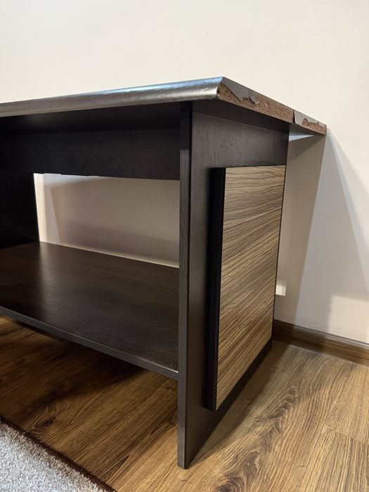 Журнальний столик