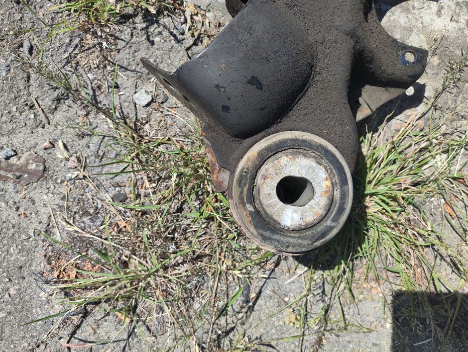 Подрамник Ауди А6С5 2.5 тди МКПП