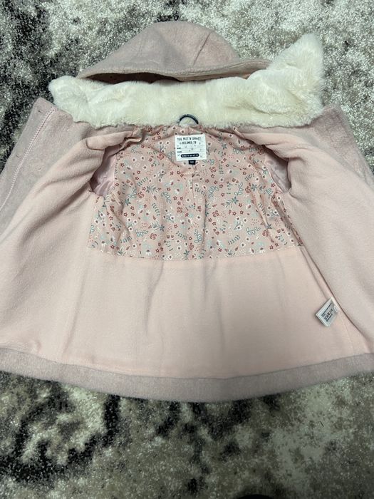 Плащик для дівчинки