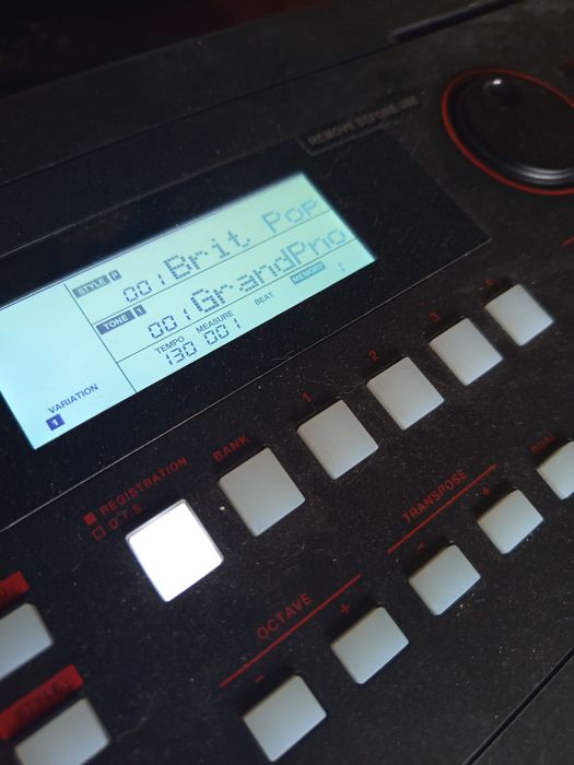 Продам синтезатор Roland EX50