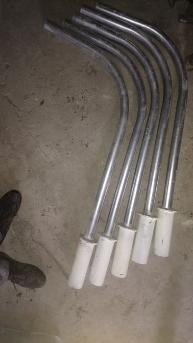 Продам 5 фонарнных столба . По одному не продаю , только все и сразу .