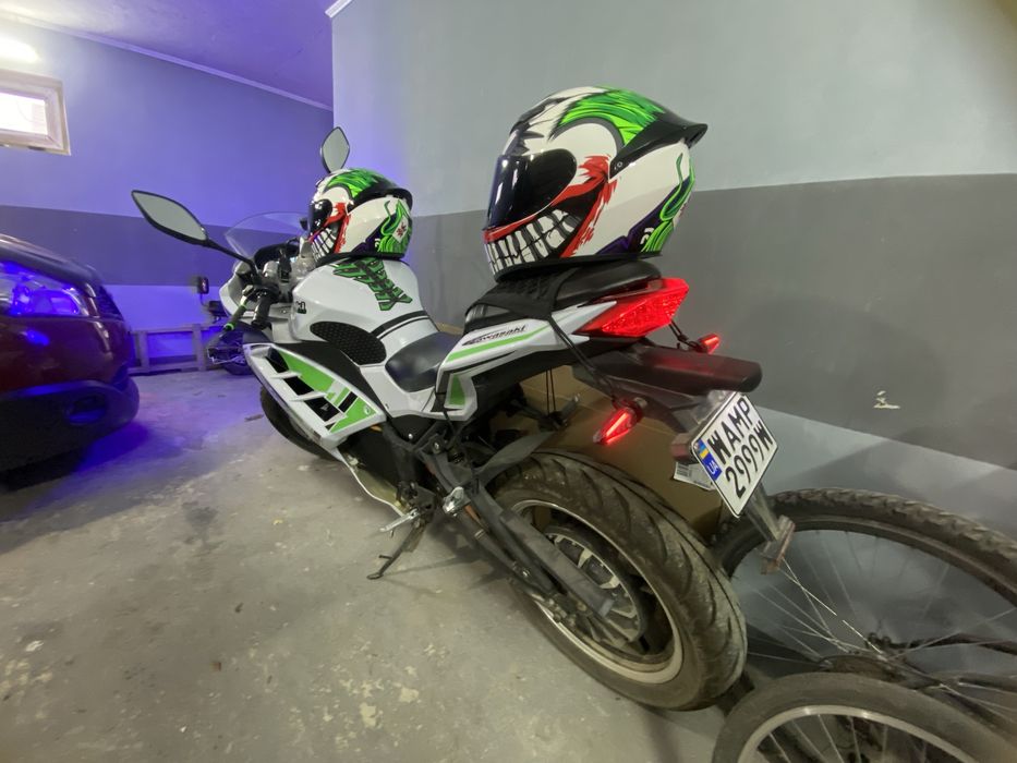 Електро мотоцикл Kawasaki Ninja