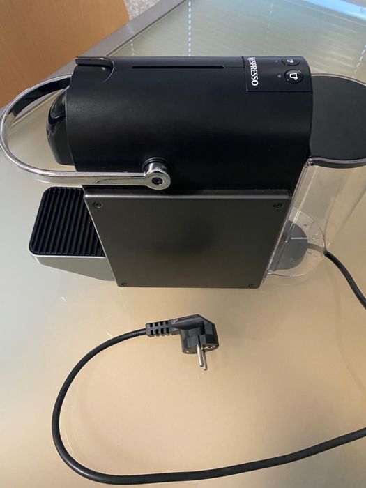 Maquina café Nespresso Pixie