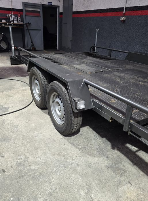 Reboque porta carros com documentos