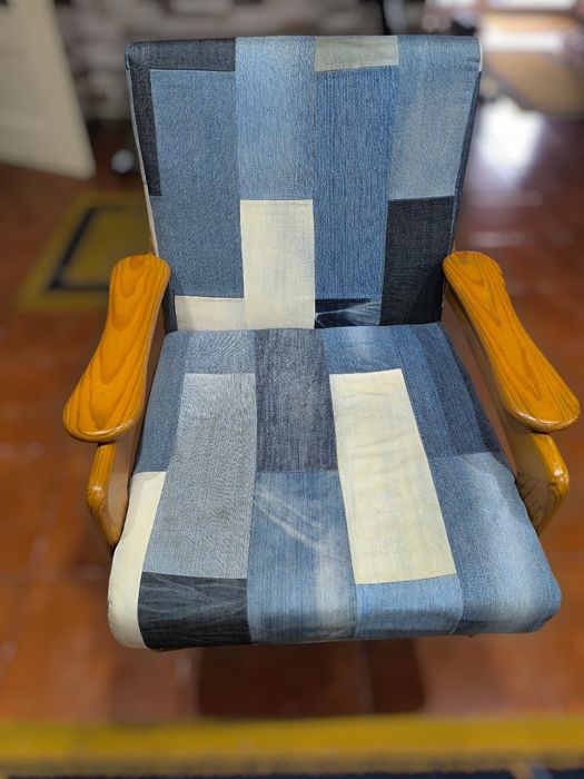 Sofá-Cama e 2 sofás individuais