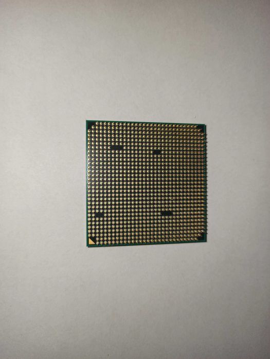 Procesor T4500 T4300 P8400   E5-1620v3 E5-2670v2 E5-2680v4 i5-4690K