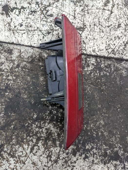 Seat Toledo I Lampa Prawa Tylna Prawy Tył PT W Klapę