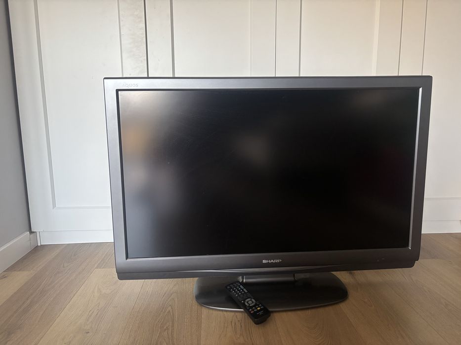 Telewizor SHARP AQUOS 37 cali