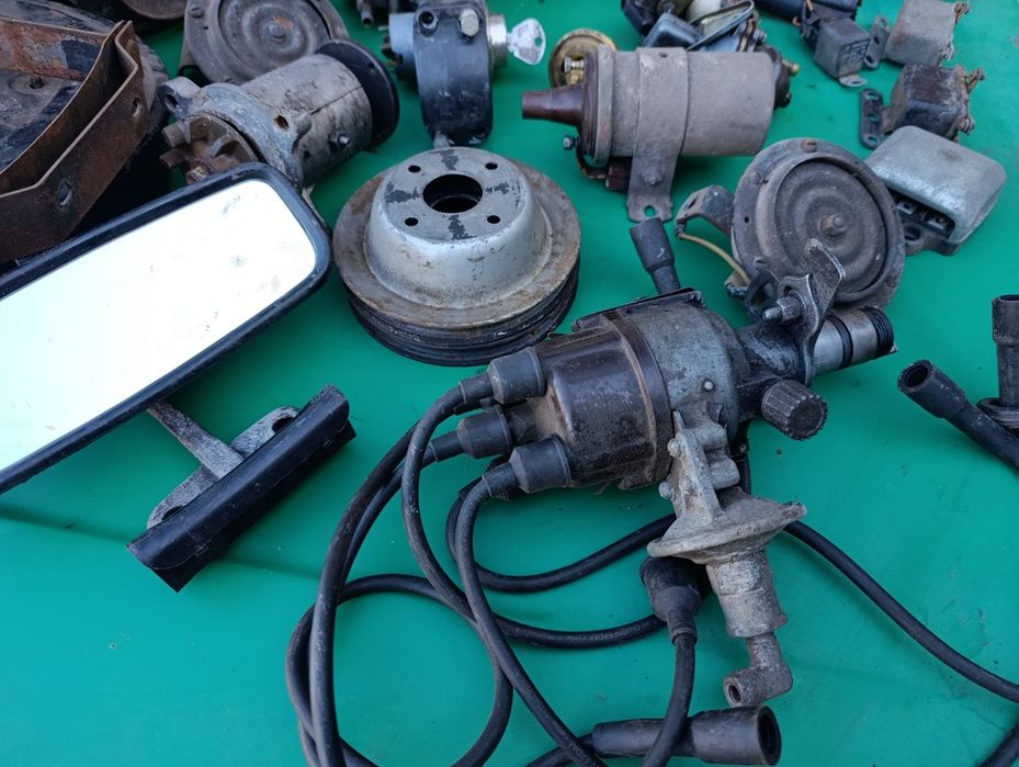 Карбюратор - бензонасос-запчасті Москвич
