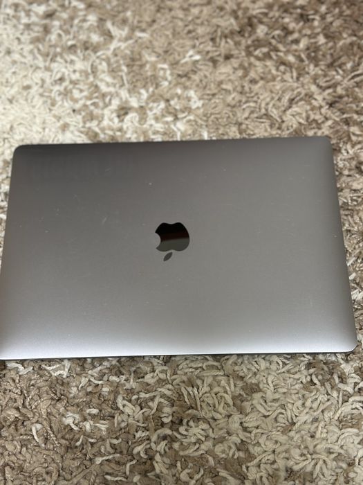 Macbook air 13 2018 8 gb 128 gb 1.6 ghz i5 a1932