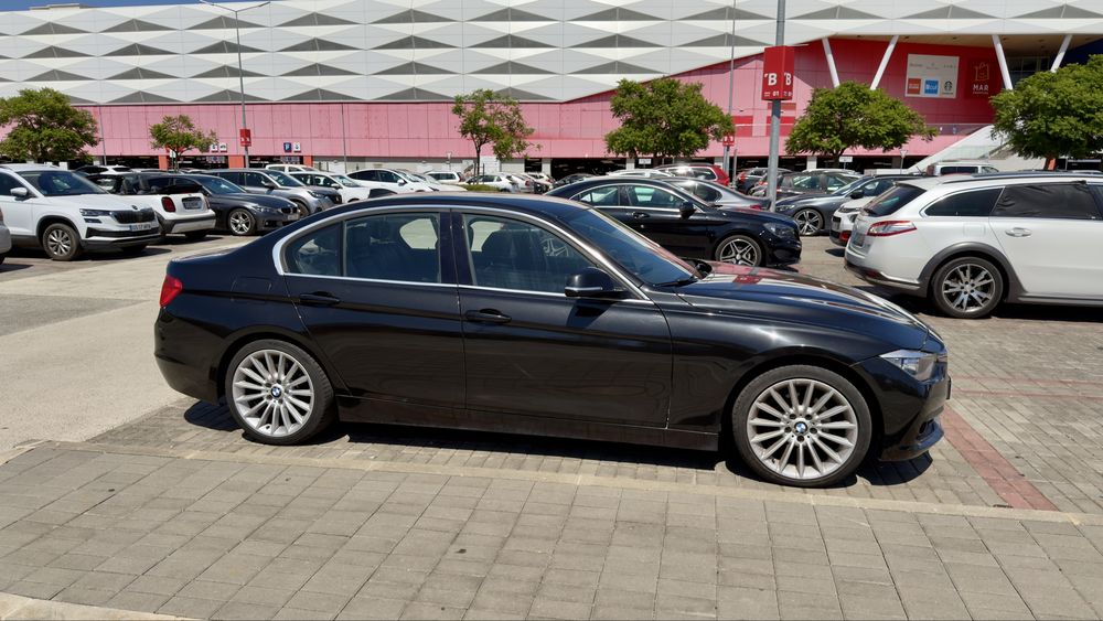 Bmw 318D 150cv a diésel de 2013 em bom estado
