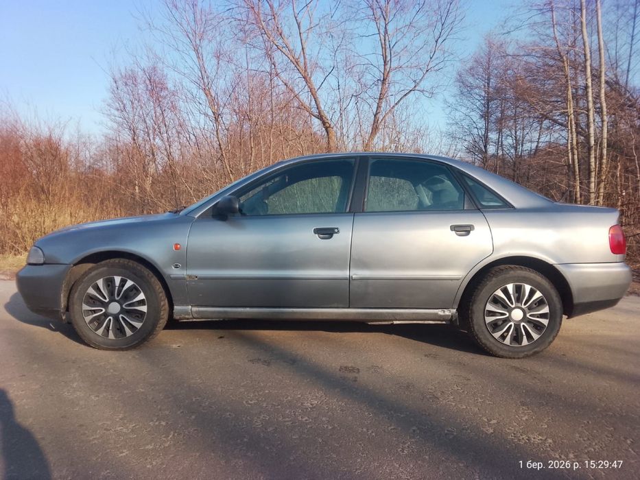 Продам Ауді 1.9 турбо дизель Дуже гарному технічному стані!