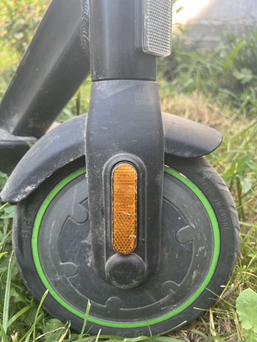 Продам электро самокат acer series 3