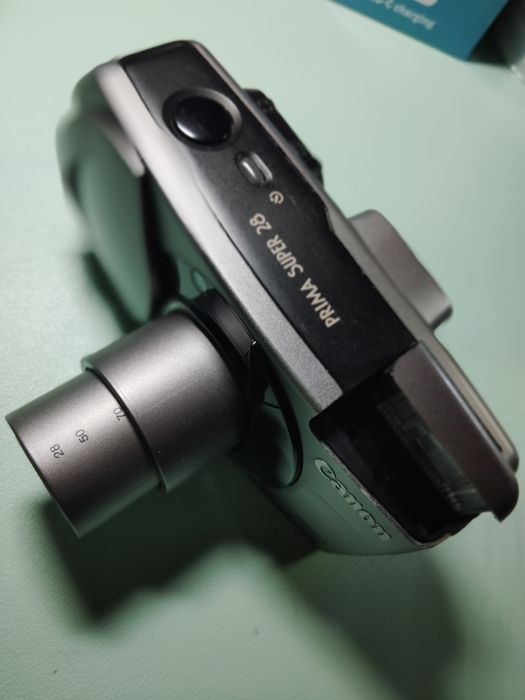 Aparat analogowy wysoki model datownik zoom optyczny