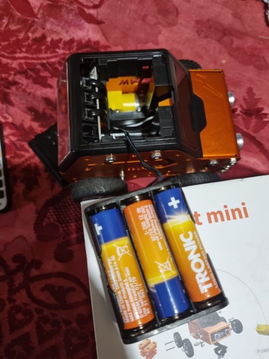 Robô educacional WeeeBot mini STEAM