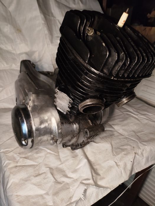 Двигун іж планета 3