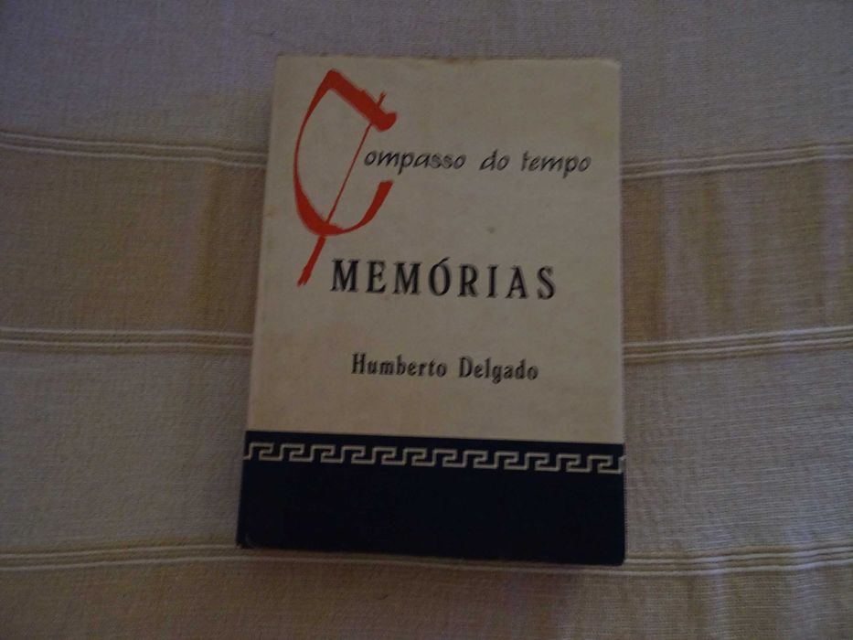 Livros Cultura Geral: Fora O Árbitro de Teotónio Lima; Família Propriedade Estado; O Que Diz Molero Dinis Machado; Os Clandestinos; Perestroika; Luar