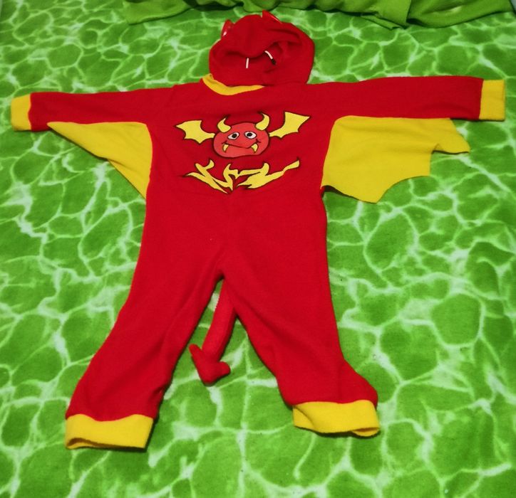 Fato de demónio para crianças