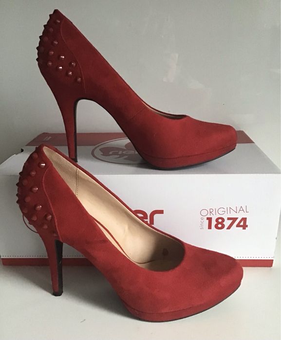 Piękne czerwone zamszowe szpilki na koturnie rozmiar 40 Graceland