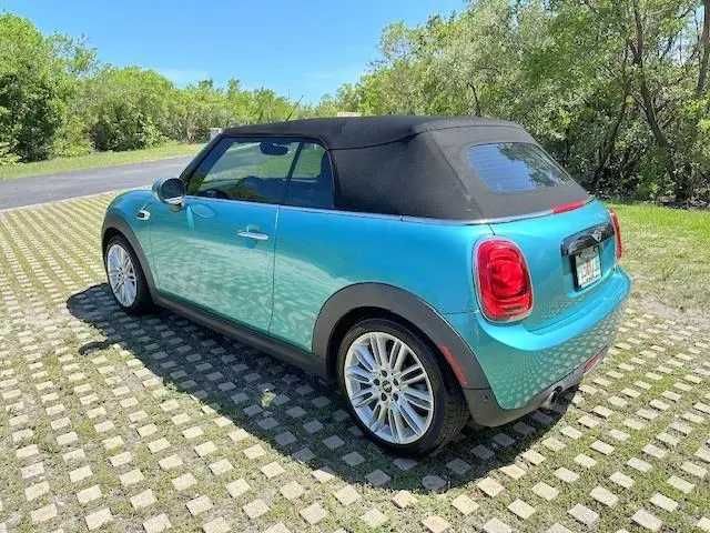 2017 MINI Cooper