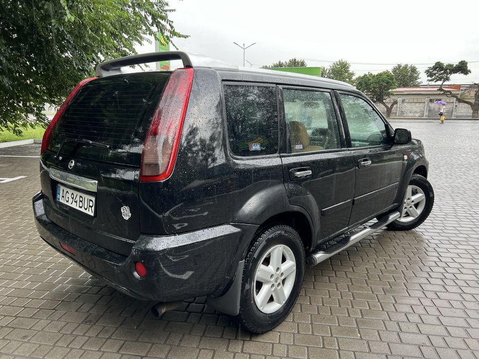 Продам Nissan X-Trail 2.2дизель в хорошем состоянии